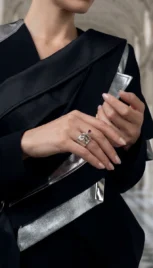 Bague 17 8, argent poli, construction soudé et ruby étoilé resultat