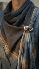 Broche 11 5, mariage des métaux (argent, laiton), bois d'ébène, cuivre resultat