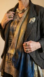 Broche 12 3, mariage des métaux (argent, laiton), bois d'ébène, cuivre resultat