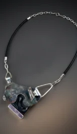 Collier 3 2, argent poli et réticulé, bois d'ébène et améthyste resultat