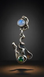 Boucles d'oreilles en argent fusionné et oxidé, avec une aventurine et une opale